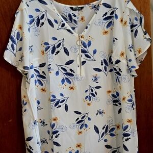 BloomChic Cream Relaxed Polo Collar Blouse